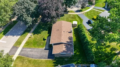 520 South Bennett Avenue Palatine IL 60067