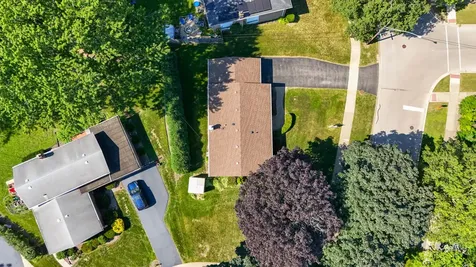 520 South Bennett Avenue Palatine IL 60067