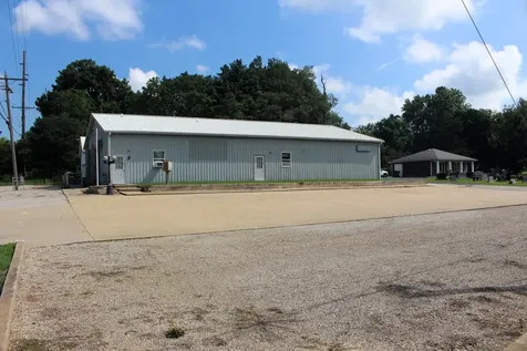 811 East State Highway 54 Clinton IL 61727