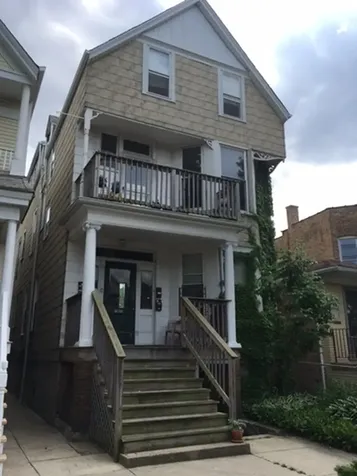 1911 West Eddy Street Chicago IL 60657