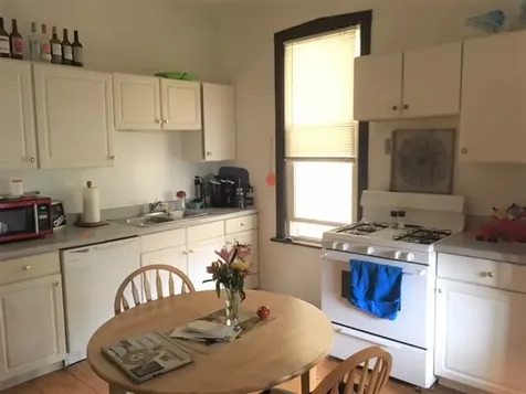 1911 West Eddy Street Chicago IL 60657