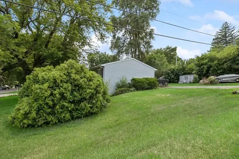 5505 Lucina Avenue Mchenry IL 60050