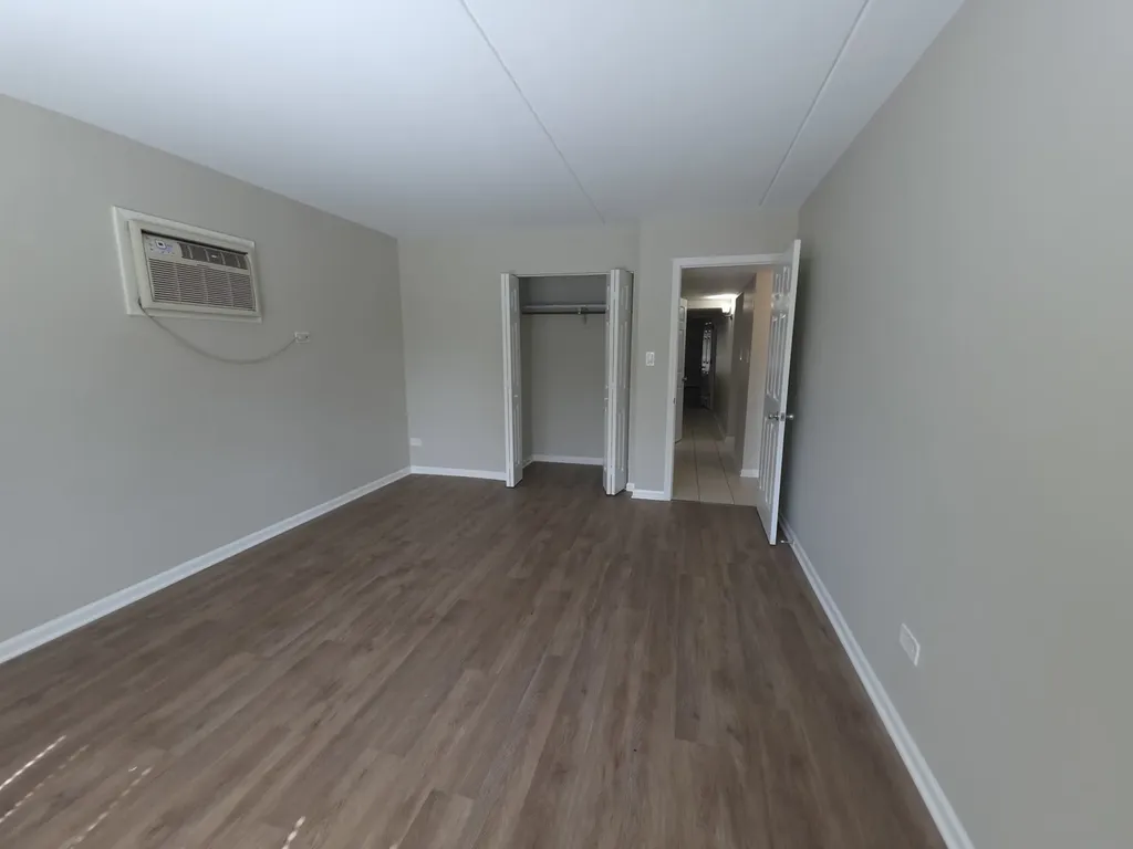 1665 Coach Drive Naperville IL 60565