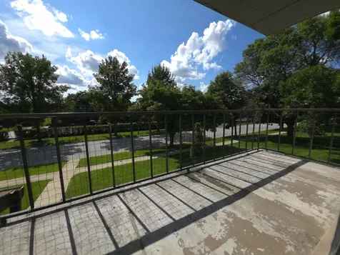 1665 Coach Drive Naperville IL 60565