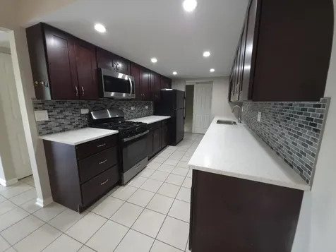 1665 Coach Drive Naperville IL 60565