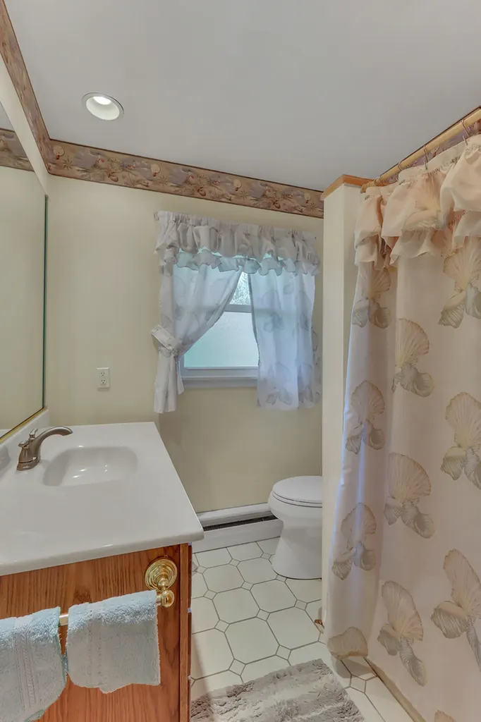 443 Glendale Road Roselle IL 60172