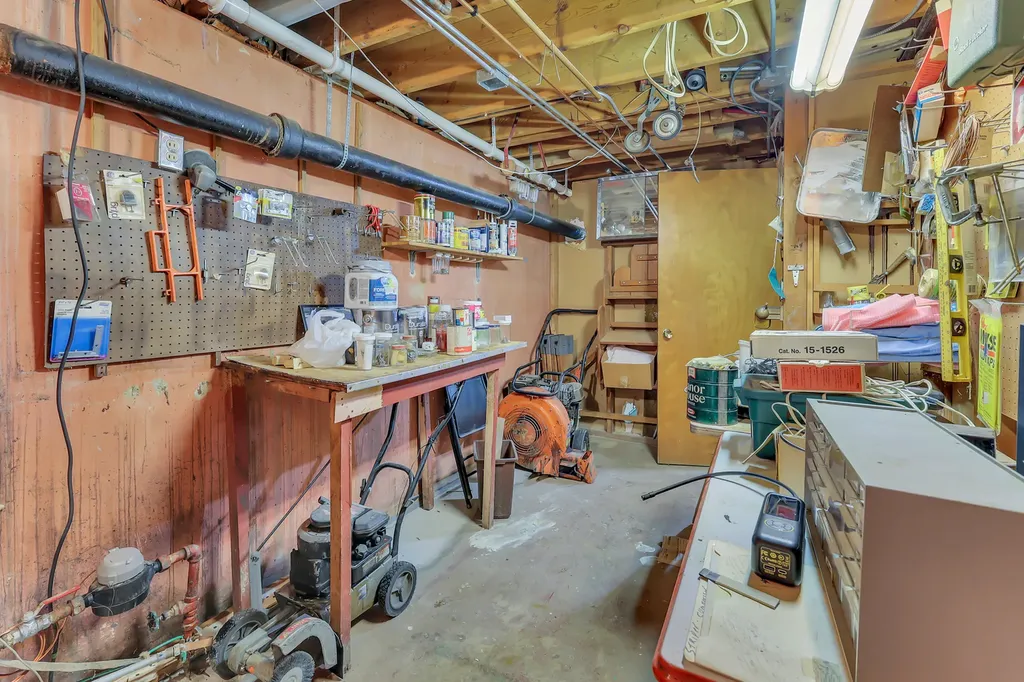 443 Glendale Road Roselle IL 60172