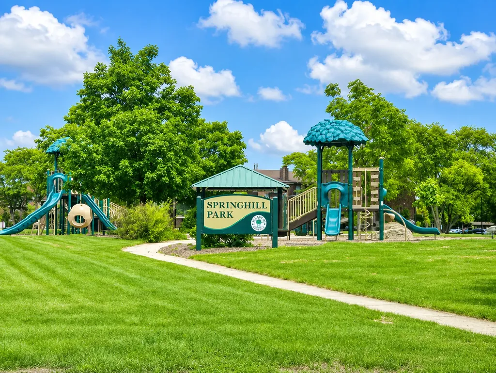 443 Glendale Road Roselle IL 60172