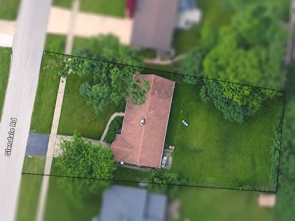 443 Glendale Road Roselle IL 60172