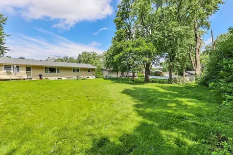 443 Glendale Road Roselle IL 60172