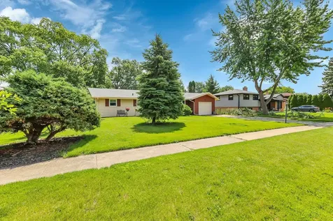 443 Glendale Road Roselle IL 60172
