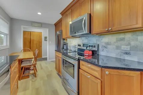 443 Glendale Road Roselle IL 60172