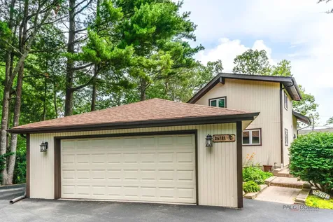 26781 North Circle Drive Mundelein IL 60060