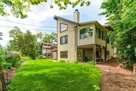 26781 North Circle Drive Mundelein IL 60060