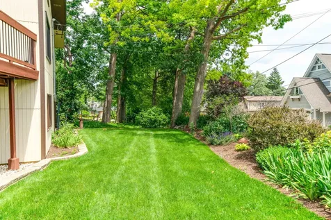 26781 North Circle Drive Mundelein IL 60060