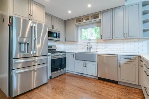 26781 North Circle Drive Mundelein IL 60060