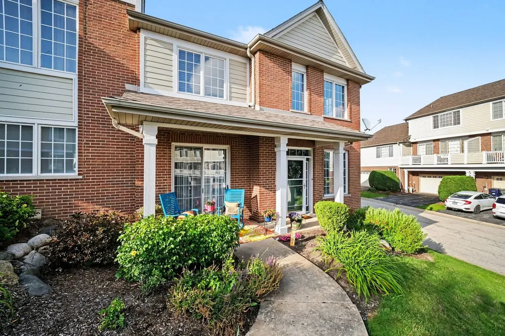 10621 Dani Lane Orland Park IL 60462