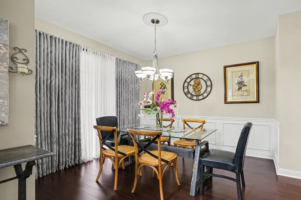 10621 Dani Lane Orland Park IL 60462