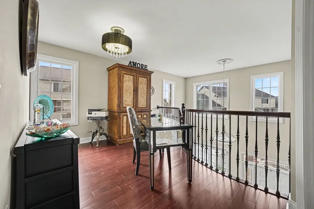 10621 Dani Lane Orland Park IL 60462