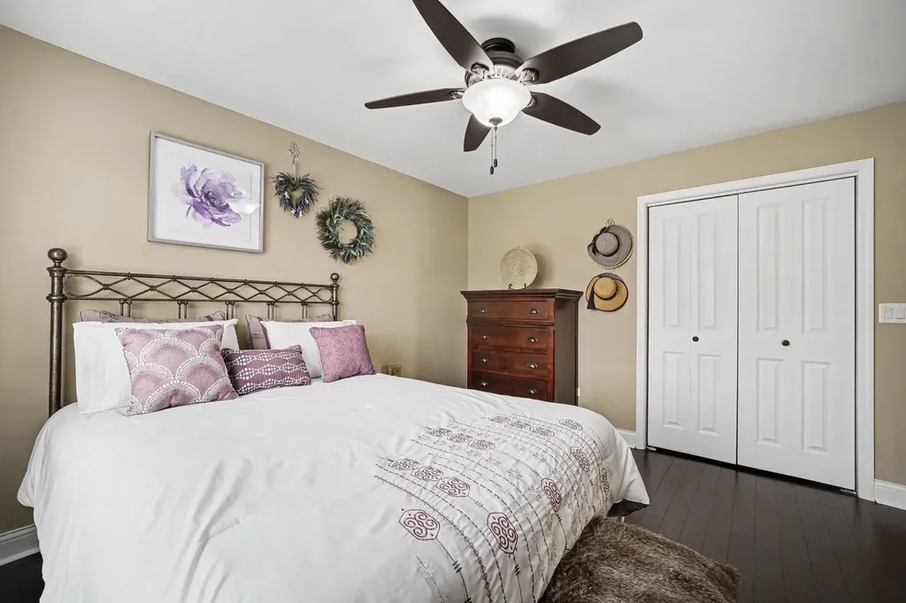 10621 Dani Lane Orland Park IL 60462