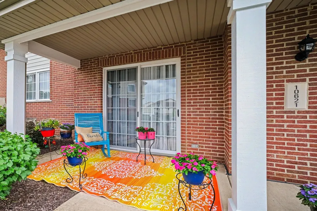 10621 Dani Lane Orland Park IL 60462