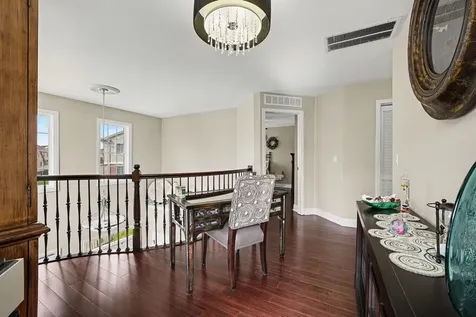 10621 Dani Lane Orland Park IL 60462