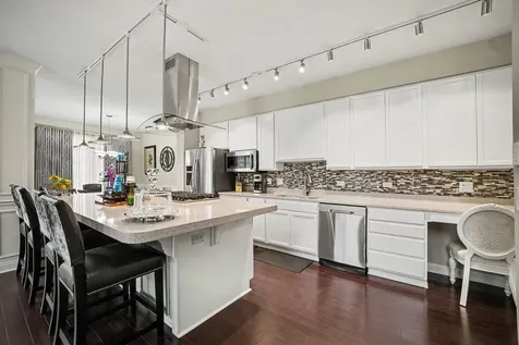 10621 Dani Lane Orland Park IL 60462