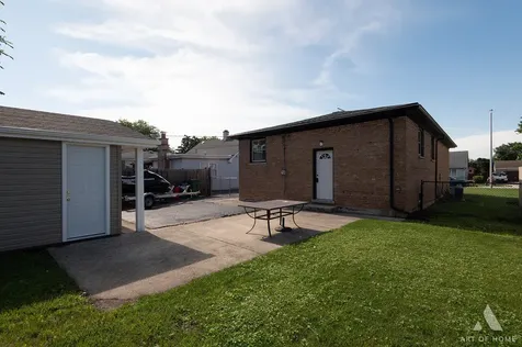 5854 West 81st Place Burbank IL 60459