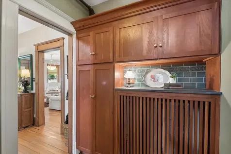 425 Clinton Avenue Oak Park IL 60302