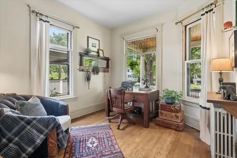 425 Clinton Avenue Oak Park IL 60302