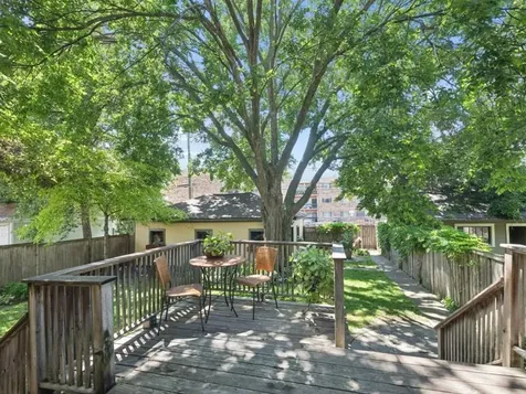 425 Clinton Avenue Oak Park IL 60302