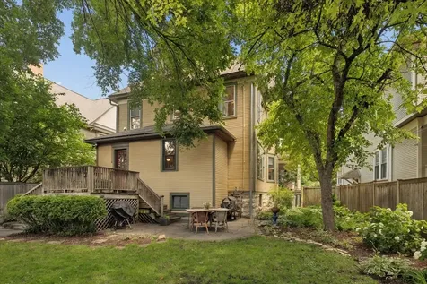 425 Clinton Avenue Oak Park IL 60302
