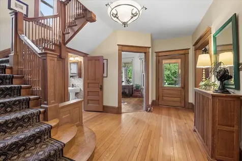 425 Clinton Avenue Oak Park IL 60302