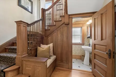 425 Clinton Avenue Oak Park IL 60302