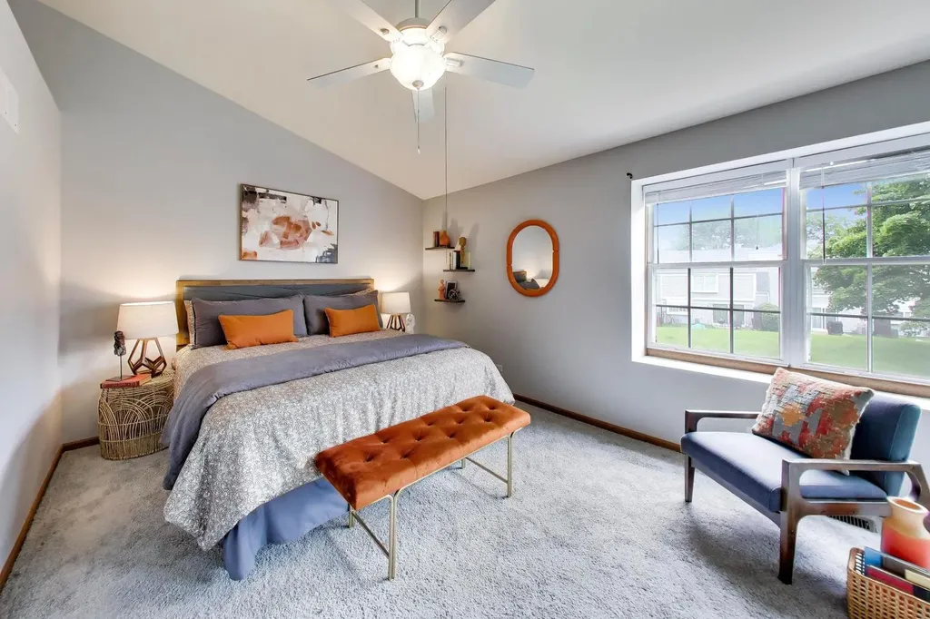 109 Peach Tree Lane Westmont IL 60559