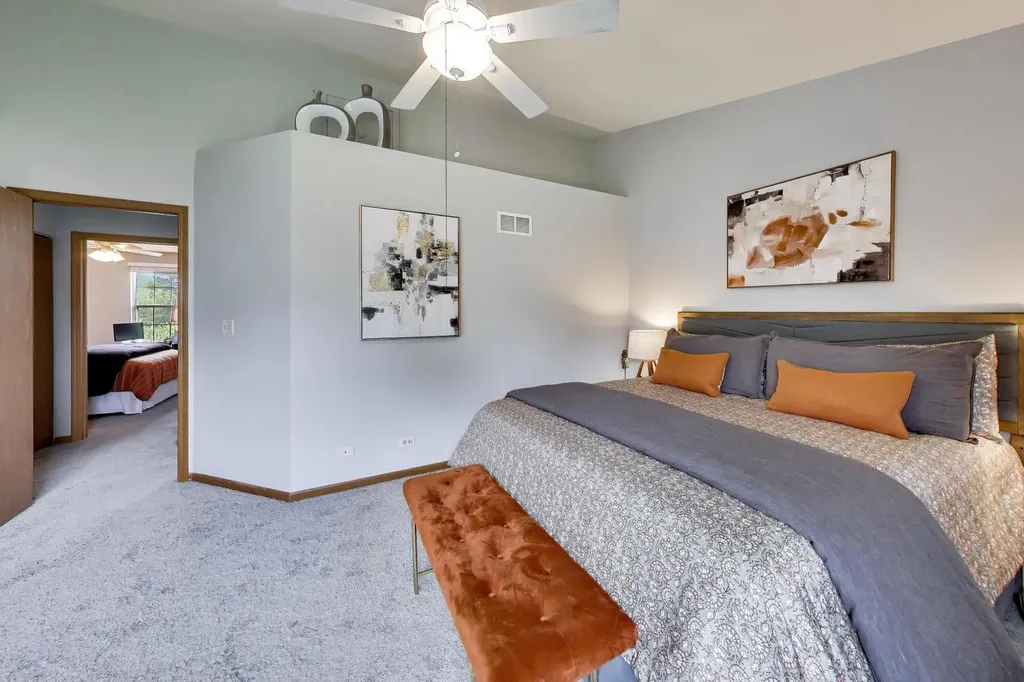 109 Peach Tree Lane Westmont IL 60559