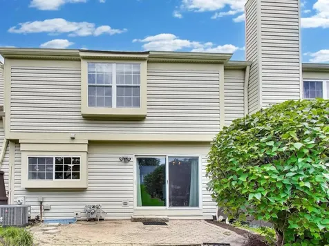 109 Peach Tree Lane Westmont IL 60559