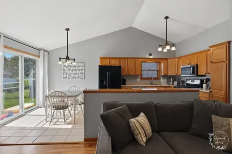 612 Madison Avenue Bradley IL 60915