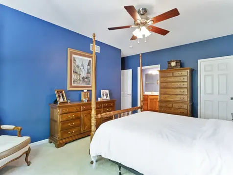 271 Ridge Road North Aurora IL 60542