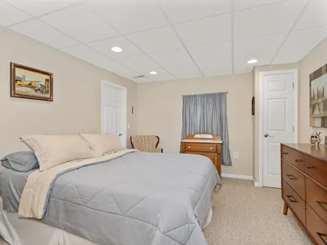 271 Ridge Road North Aurora IL 60542