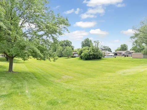 271 Ridge Road North Aurora IL 60542