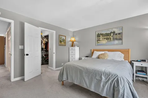 1936 North Hidden Creek Circle Palatine IL 60074