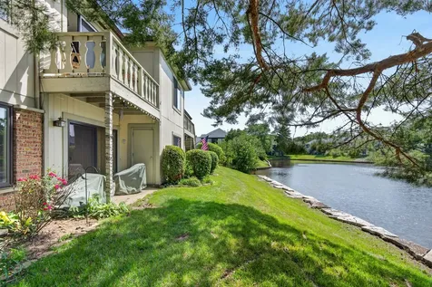 1936 North Hidden Creek Circle Palatine IL 60074