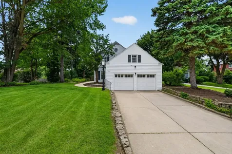724 Reynolds Street Rockford IL 61103