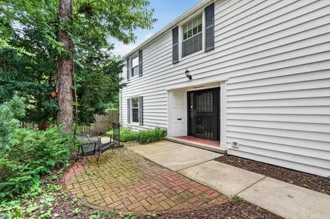 724 Reynolds Street Rockford IL 61103