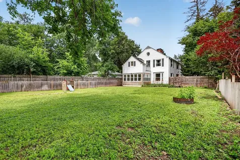 724 Reynolds Street Rockford IL 61103
