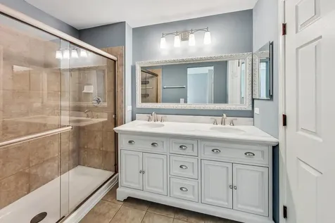 3211 South Ronan Drive Lake In The Hills IL 60156