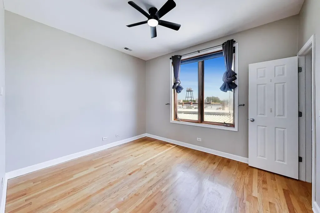 1875 North Winnebago Avenue Chicago IL 60647