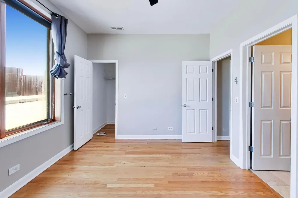 1875 North Winnebago Avenue Chicago IL 60647
