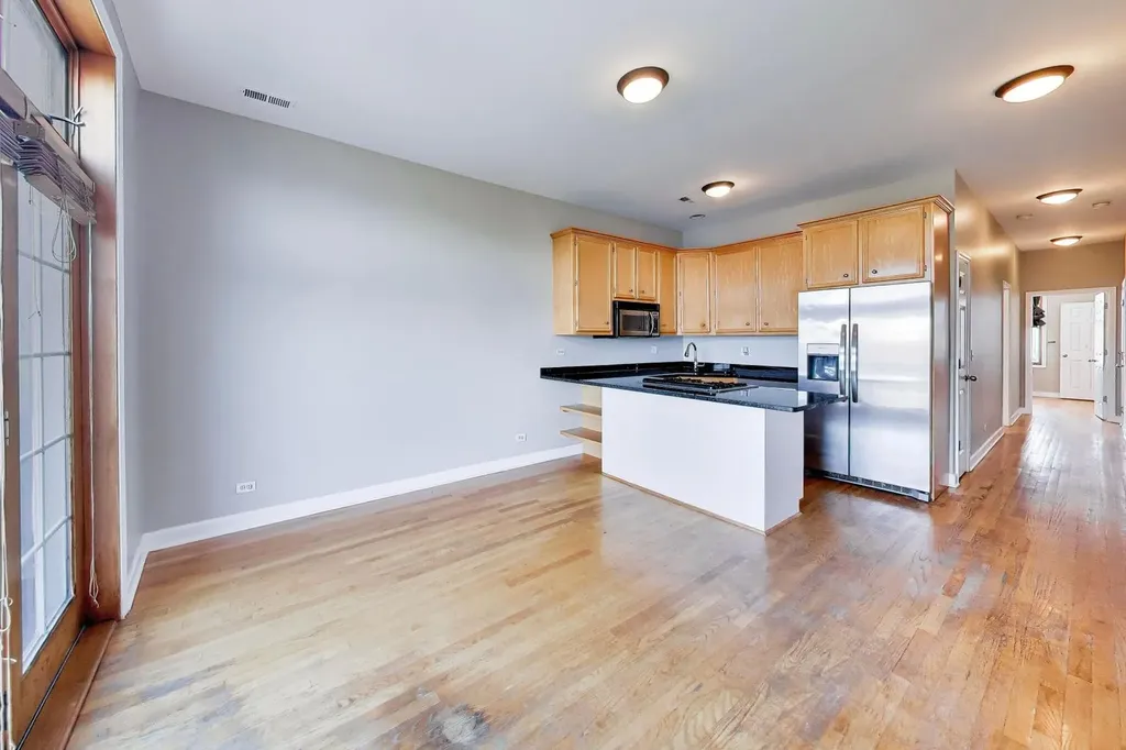 1875 North Winnebago Avenue Chicago IL 60647